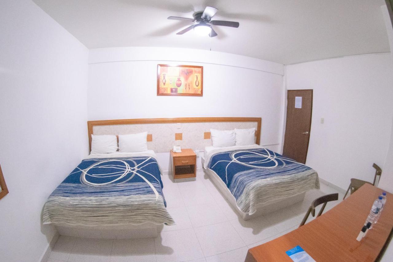 Hotel Niza Zona Piel ليون المظهر الخارجي الصورة